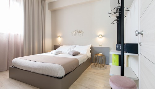 Habitación estándar con 1 cama doble o 2 individuales