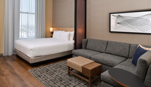 Habitación, 1 cama de matrimonio grande con sofá cama (High Floor)