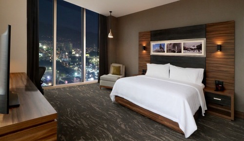 Habitación Deluxe, 1 cama de matrimonio, vistas a la montaña