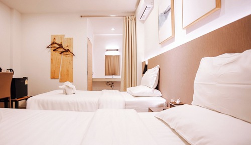 Habitación clásica con 2 camas individuales