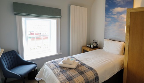 Habitación individual, baño privado