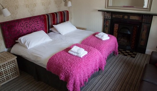 Habitación con 2 camas individuales, planta baja