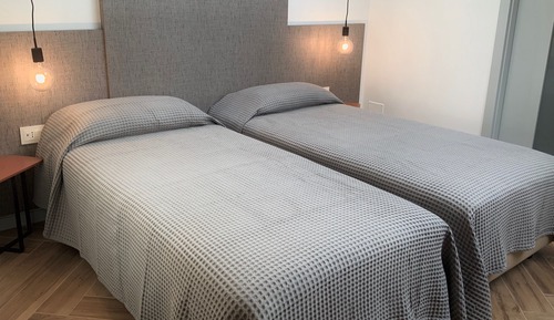 Dúplex de diseño, 2 habitaciones, vistas a la montaña (South maisonette)