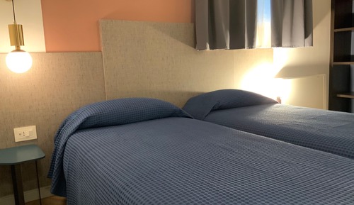 Dúplex de diseño, 2 habitaciones, vistas a la montaña (West maisonette)