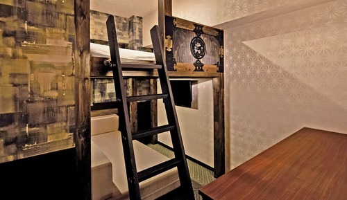 Habitación económica (1 Single bed, and Upper bank bed)