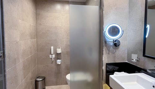 Habitación superior con 1 cama doble o 2 individuales