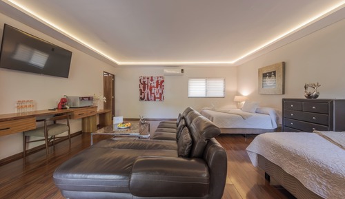 Habitación cuádruple Confort, 2 camas de matrimonio, bañera