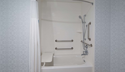 Habitación, 2 camas de matrimonio, accesible para personas con discapacidad, bañera (Hearing)