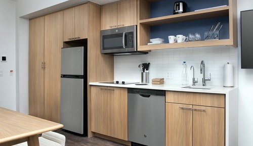 Estudio, 1 cama de matrimonio grande con sofá cama