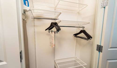 Suite, 1 cama de matrimonio, no fumadores, en esquina (Mobility/Hearing Access, Roll-in Shwr)