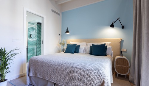 One Bedroom Suite