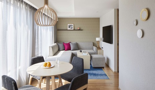 Suite, varias camas, cocina