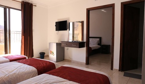 Suite básica, balcón