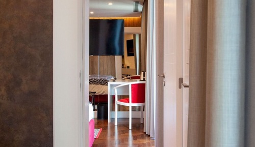 Suite junior, terraza, vistas al jardín