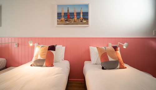 Habitación con 2 camas individuales