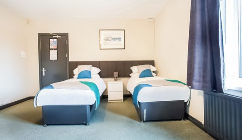 Habitación estándar con 2 camas individuales