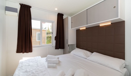 Casa móvil Elite, 3 habitaciones, vistas al lago, frente a la playa (Pet Friendly)