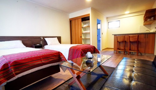 Estudio, 2 camas individuales