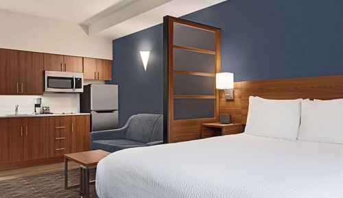 Habitación, cocina básica (1 Queen Bed, 1-Person Sofabed)