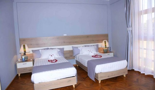 Habitación con 2 camas individuales