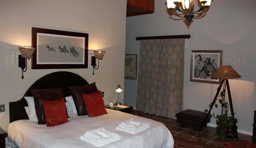 Suite de lujo, bañera de hidromasaje, vistas al valle