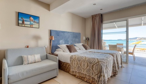 Habitación superior, terraza, vistas a la playa