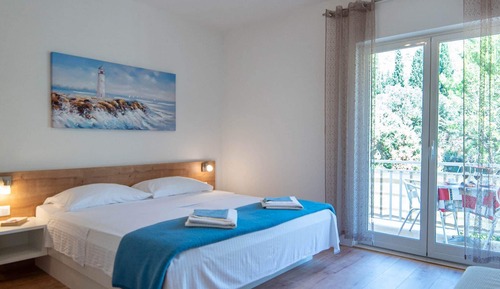 Estudio (Comfort Studio with Balcony Sea View)