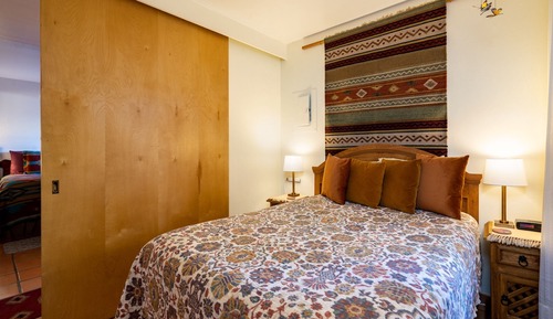 Apartamento, varias camas, patio, vistas al jardín (#113 - No Pets Allowed)