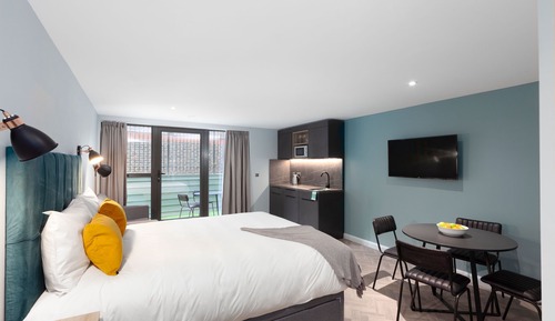 Suite estudio familiar (With Terrace)