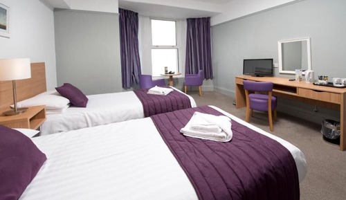 Habitación con 2 camas individuales