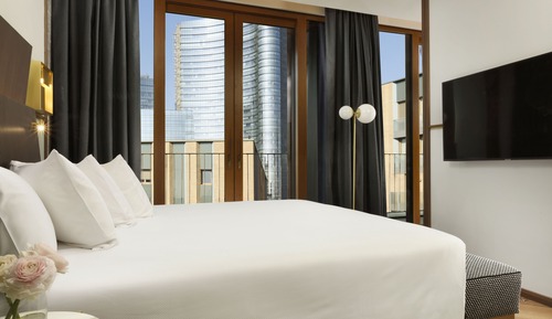 Suite junior, 1 cama doble (with 1 Rollaway Bed with View)