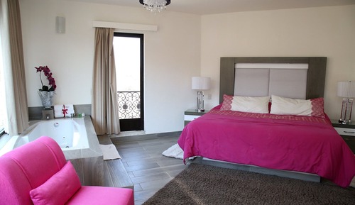 Suite familiar, bañera de hidromasaje (VIP  5)