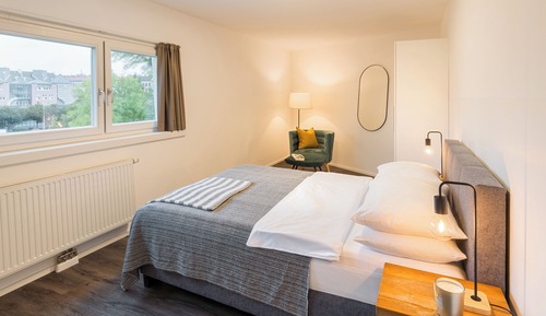 Apartamento exclusivo, 3 habitaciones, balcón