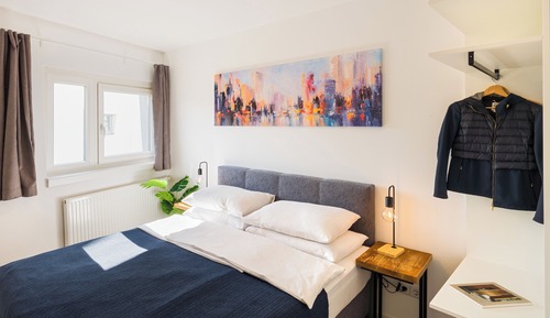 Apartamento ejecutivo, 2 habitaciones, balcón, vistas al río