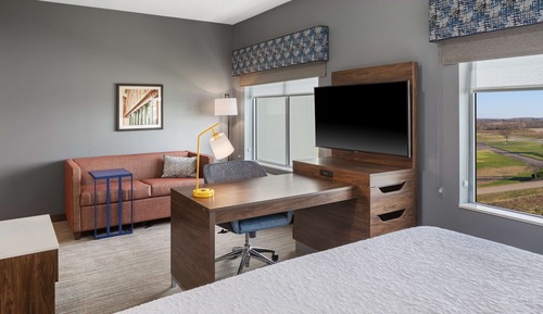 Estudio, 1 cama de matrimonio grande, frigorífico y microondas (Wet bar)