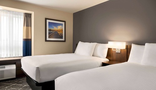 Habitación, 2 camas de matrimonio, no fumadores (Shower/Tub Combo)