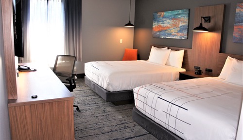 Habitación, 2 camas de matrimonio, no fumadores (Mobility and Hearing Impaired)