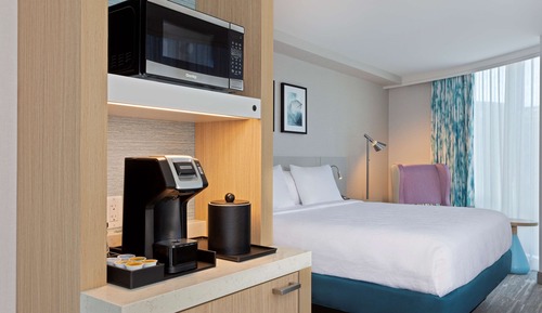 Habitación, 1 cama de matrimonio grande, accesible para personas con discapacidad (Roll-In Shower)