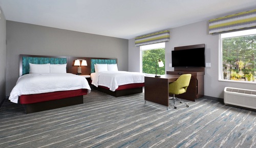 Suite, 2 camas de matrimonio, accesible para personas con discapacidad, bañera (Refrigerator)