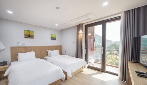 Deluxe Twin Room / Terrace -Tile Bath with Hot Spring Water, Rate for 2, Extra Charges Apply