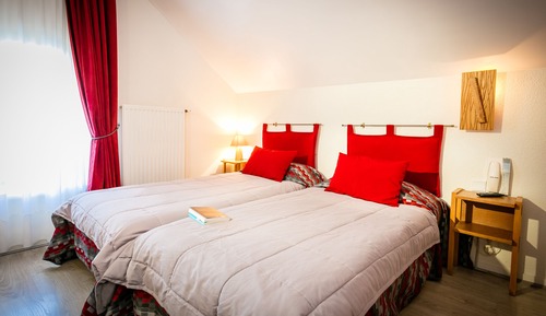 Habitación con 2 camas individuales