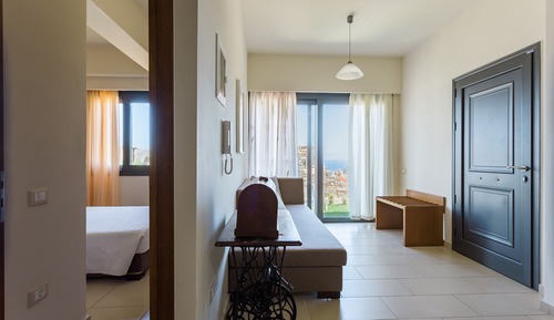 Apartment, Shared Pool  (Spermo)