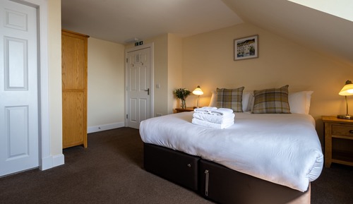 Habitación con 1 cama doble o 2 individuales