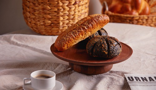 [Bakery PKG] [EAST] Top Family (No Kitchen/Standard/Bed) - Garlic Bread 2EA + 2 Cups of Americano