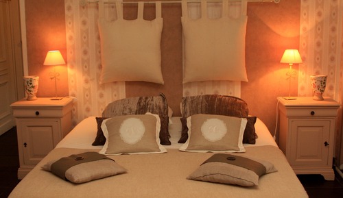 Habitación doble, vistas al jardín (Rose)