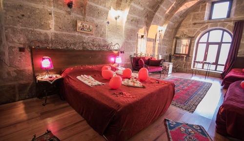 Double or Twin Cave Room