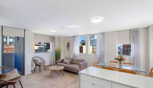 Suite, no fumadores, vistas a la ciudad (Balcony, 1 Queen Bed & 2 Twin Beds)