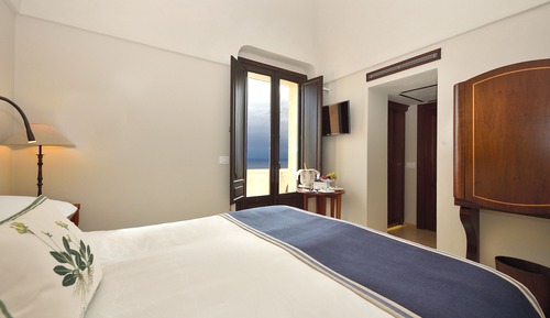 Habitación Deluxe, 1 cama de matrimonio (Queen Room with Terrace Sea View)