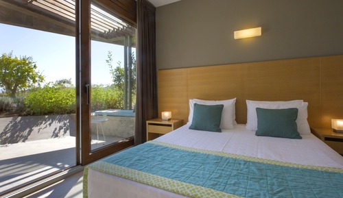 Suite familiar, vistas al jardín