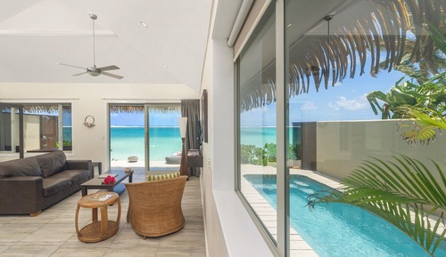 Villa, frente a la playa
